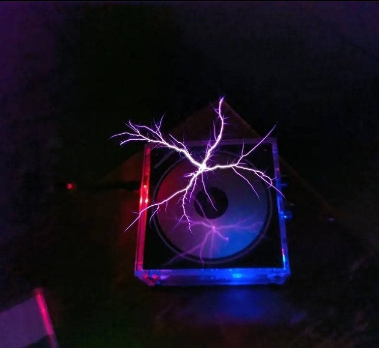 Music Tesla Coil with Bluetooth Audio Input – High Power, Giant Size & Interactive Lightning!